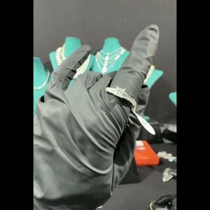 Elegant Silver Ring with Mossanite